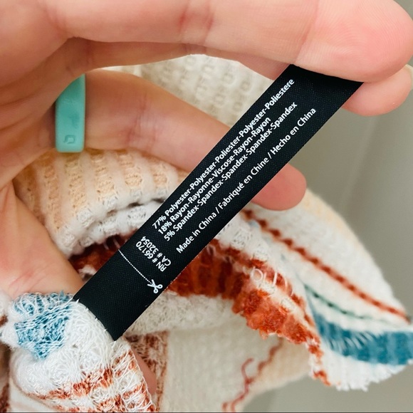 Urban Outfitters Out From Under Jojo Oversized Waffle Knit Top Sz XS - Picture 6 of 9